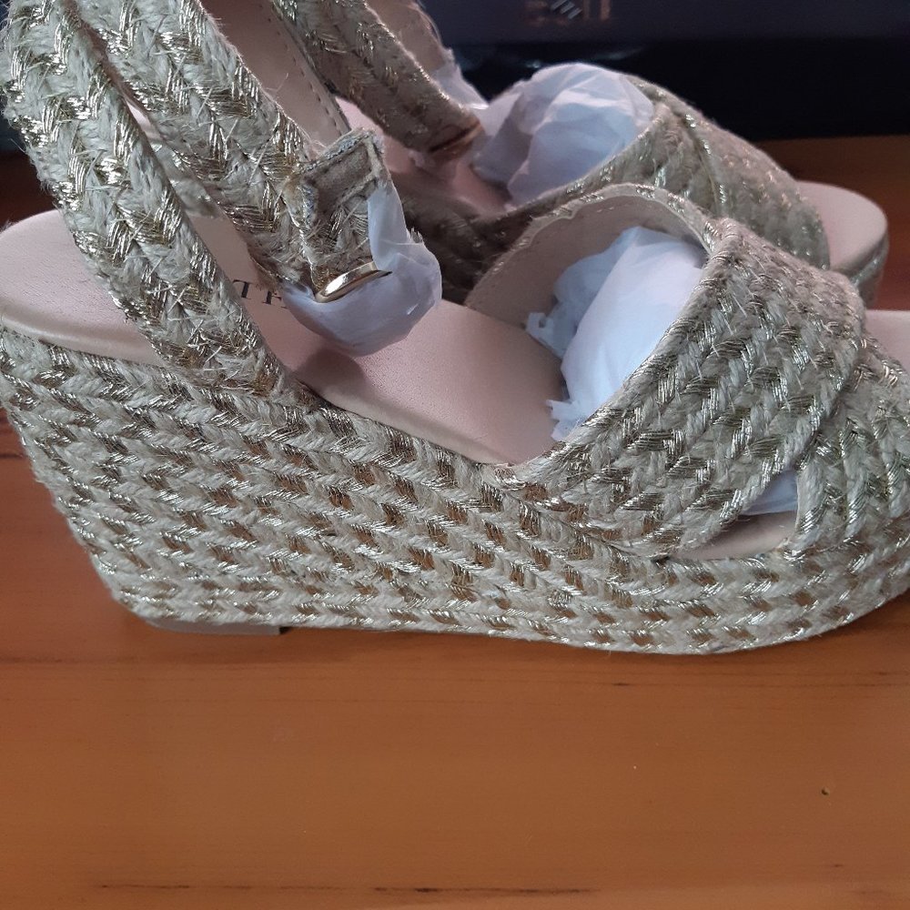 SANDLES